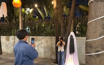 Sajian Dekorasi Horor Halloween di Pedestrian Sudirman Tarik Perhatian Warga